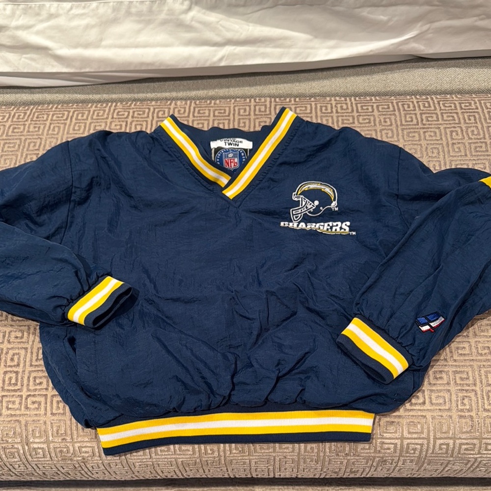 Vintage Pro Stuff Chargers nylon top youth medium 10-12